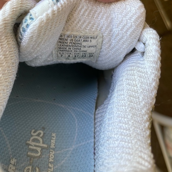 **SOLD** Sketchers Shape-Ups - Picture 4 of 5